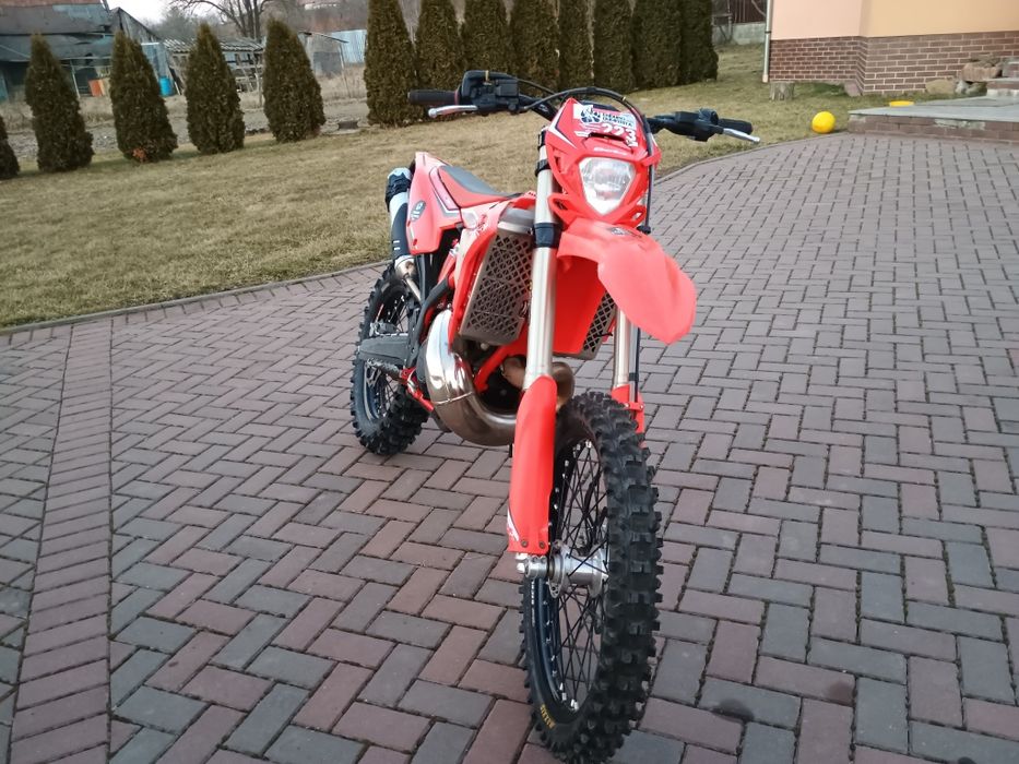 Vând Beta 300rr an 2023
