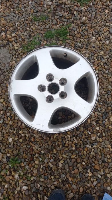 Vind 4 jante Audi 205 /55/16 preț 100 euro.