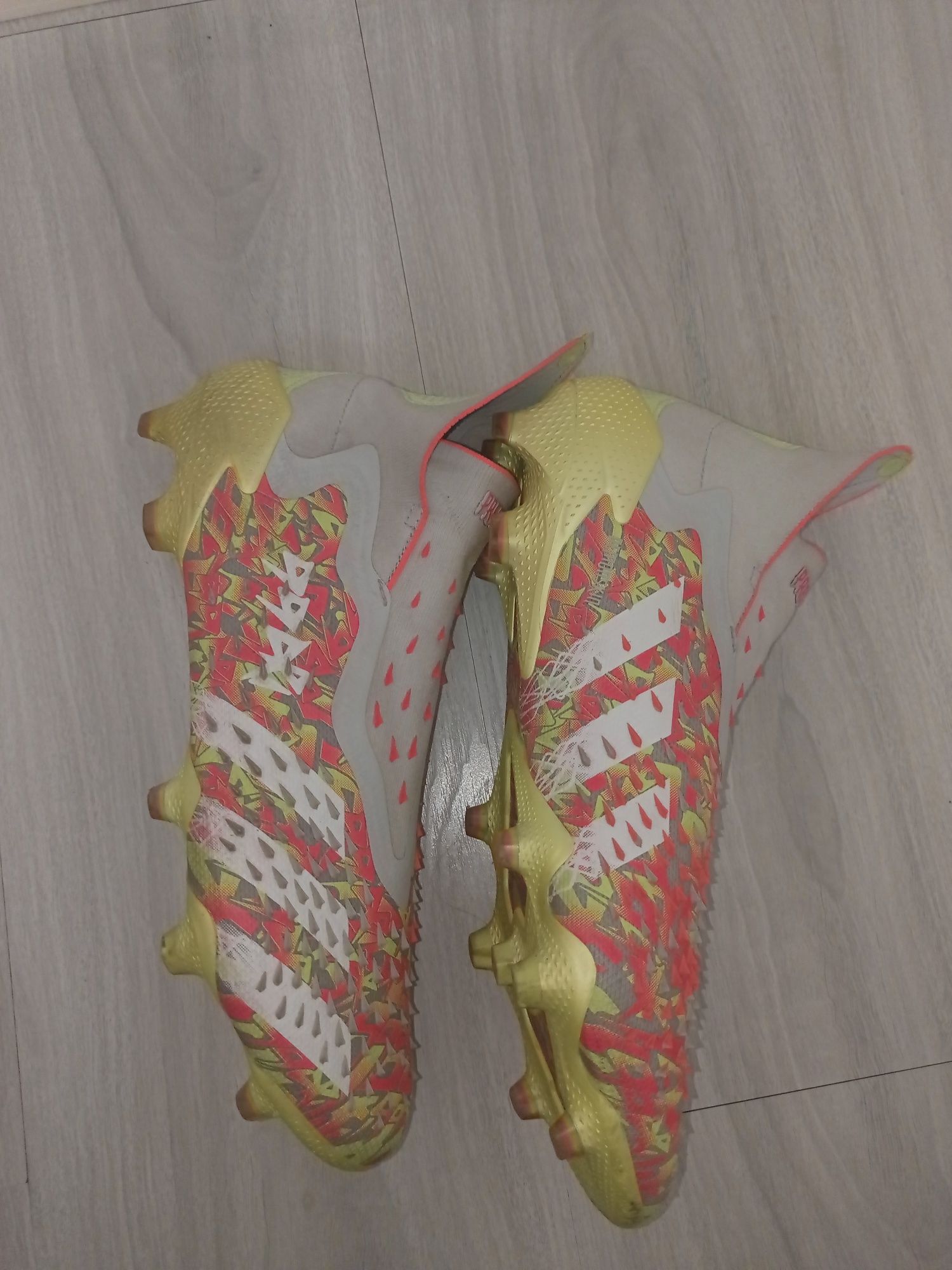 Genuine Adidas Predator Freak