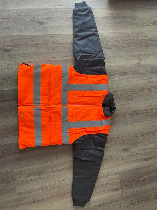 НОВО водоустойчиво двойно яке, подходящо за целогодишно ползване.