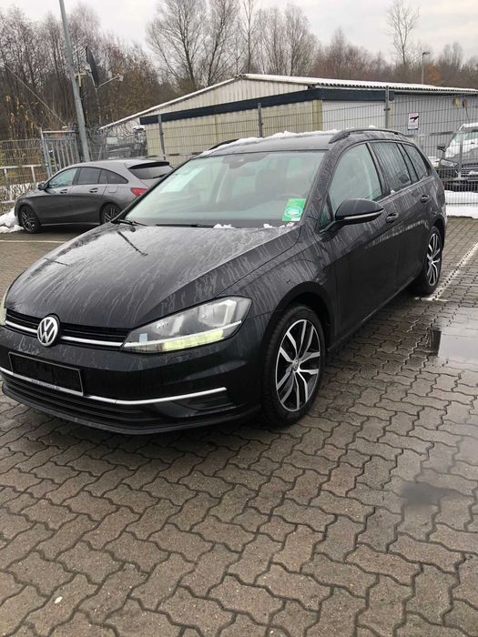 VW Golf 7 2.0 TDI DSG 150CP 2019 – ACC / Camera / Alcantara / LED