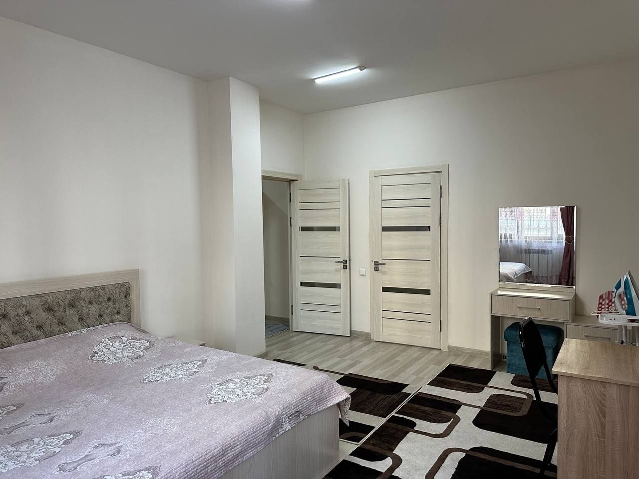 Продаётся 80кв Яккасарайский район. с ремонтом,с мебелью,с техникой