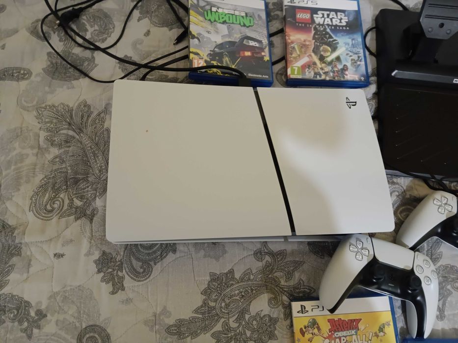 Продавам Playstation 5