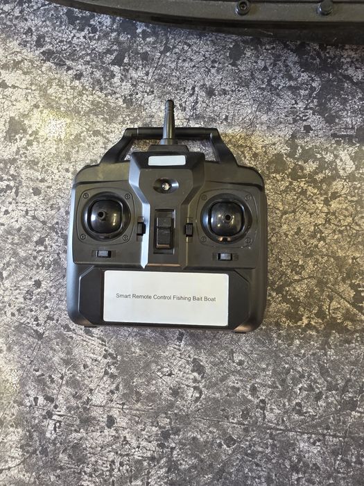 Vand navomodel sau schimb cu feeder