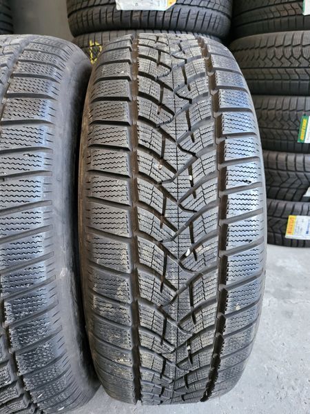 235/60/18 DUNLOP 4бр