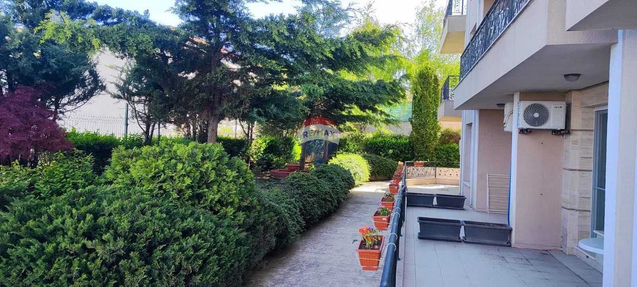 Продава се Двустаен апартамент в Бяла - 67 кв.м за 941 €/кв.м - Снимка #17