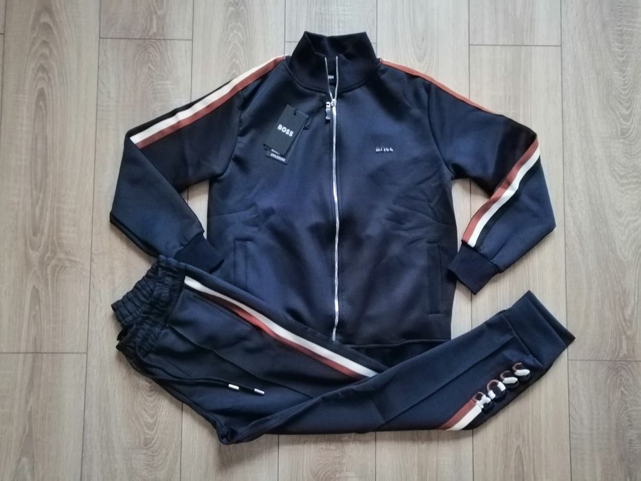 HUGO BOSS мъжки спортен екип в тъмно син цвят  XL