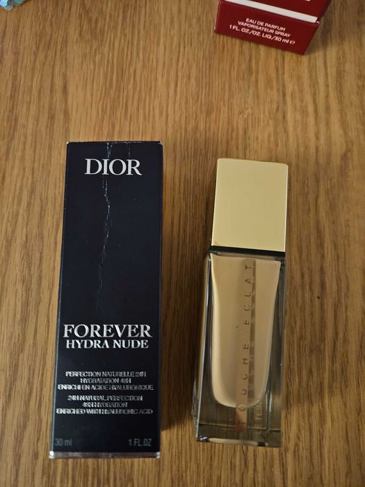 Фон дьо тен Dior Forever Hydra Nude 2W и YSL Touche Éclat BD40