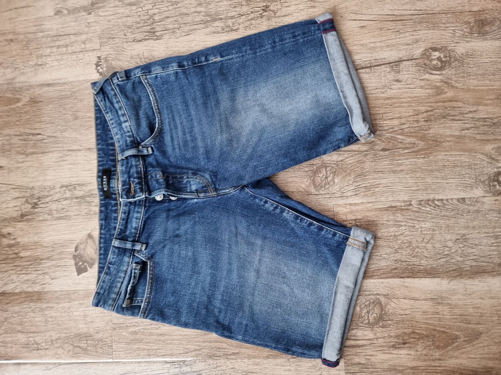 Blugi scurti guess