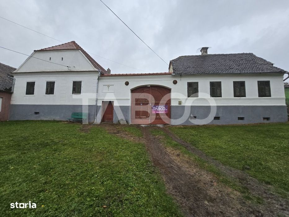 Casa de patrimoniu cu teren arhitectura saseasca sat Nou judetul Sibiu
