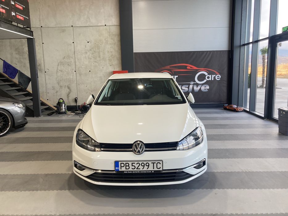 VW Golf 7.5 Highline ( напълно обслужен)