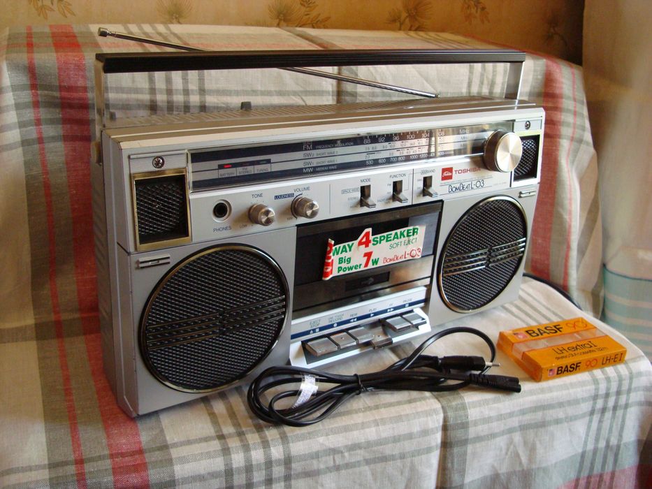 TOSHIBA  RT-110 S BomBeat L-03. 1982 год. Редкая. Made In Japan.