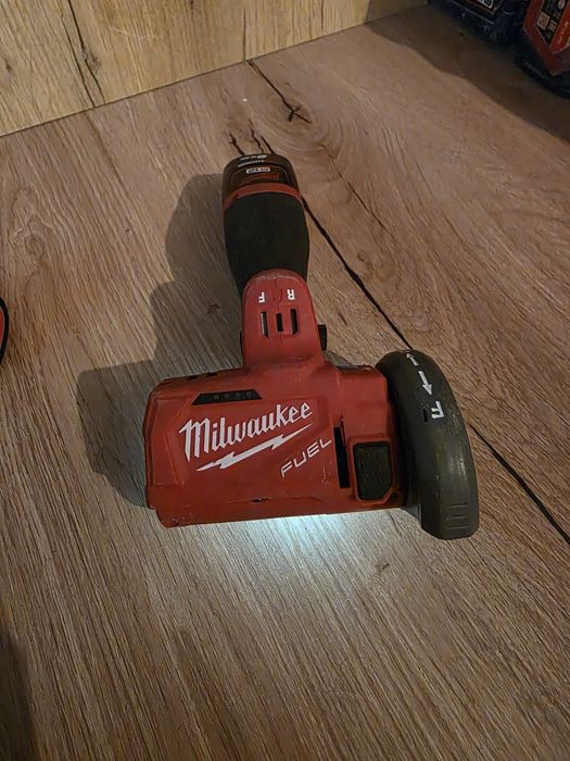 Milwaukee M12 FCOT-0 multifunctionala mini flex cu 3 acumulatori