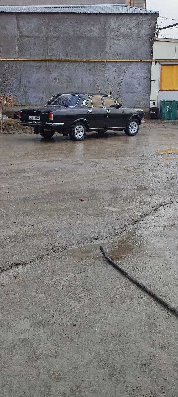 Volga GAZ 24 sotiladi