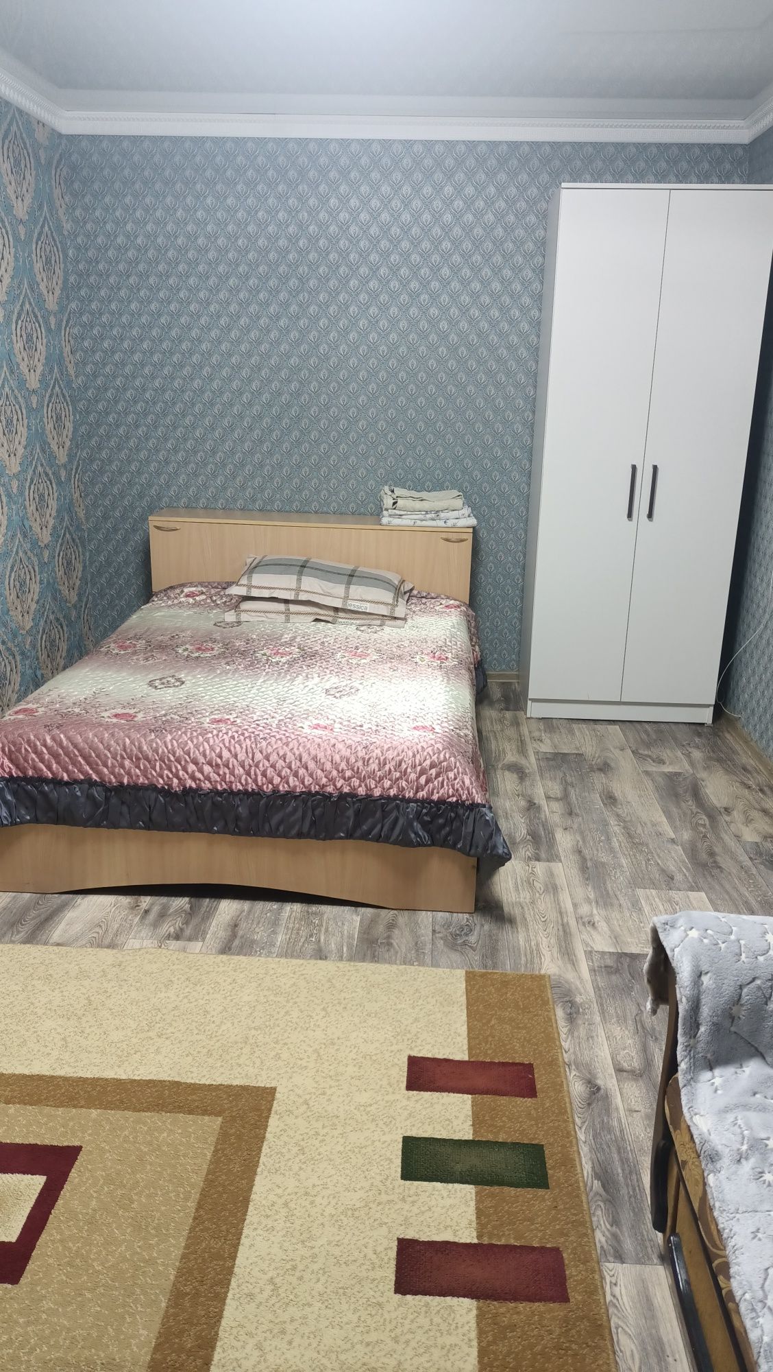 Сдается квартира полуторка посуточно 10000