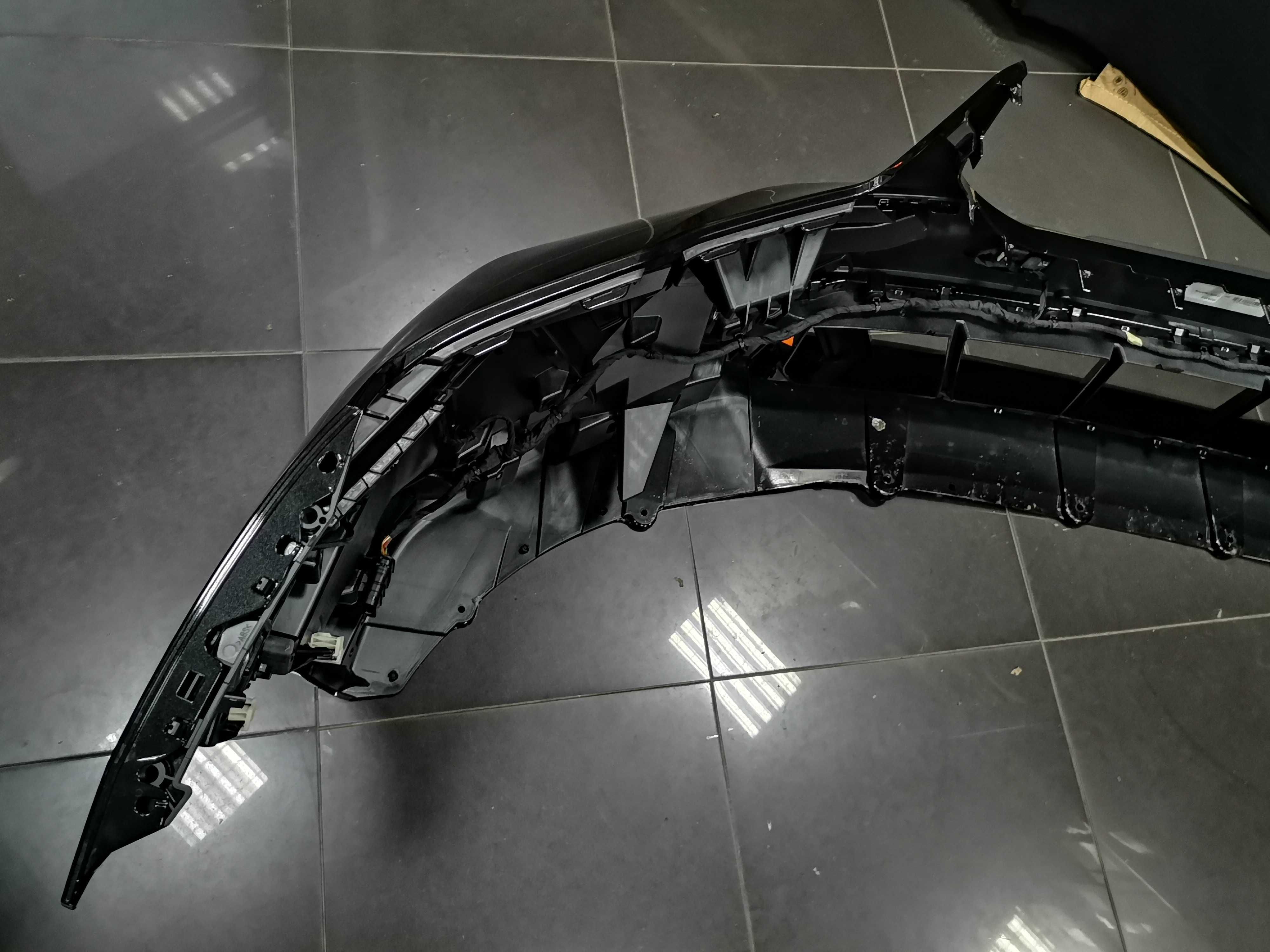 Нова Предна Броня Комплект BMW 5 i5 G60 G61 M Sport Paket Black Saphir