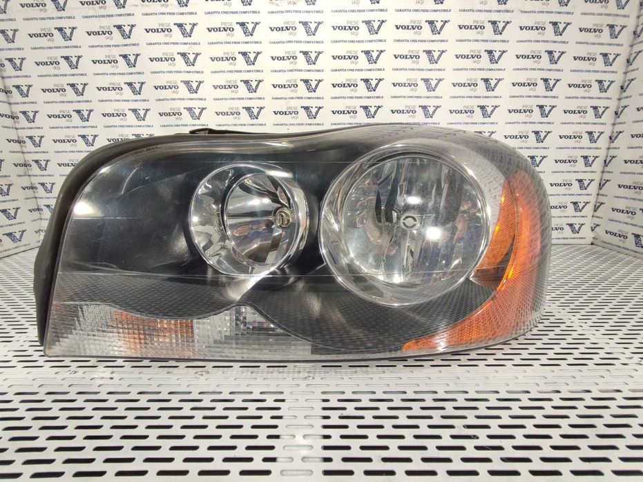 Far stanga VOLVO XC90 2003-2006 fara facelift cu halogen