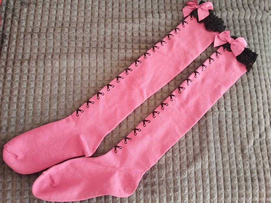 Много нови, битови терлици и вълнени чорапи ръчна изработка