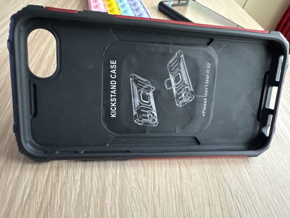 Huse iphone 7 / 8 / SE 2020 / 2022 Spigen Pop It Cubz