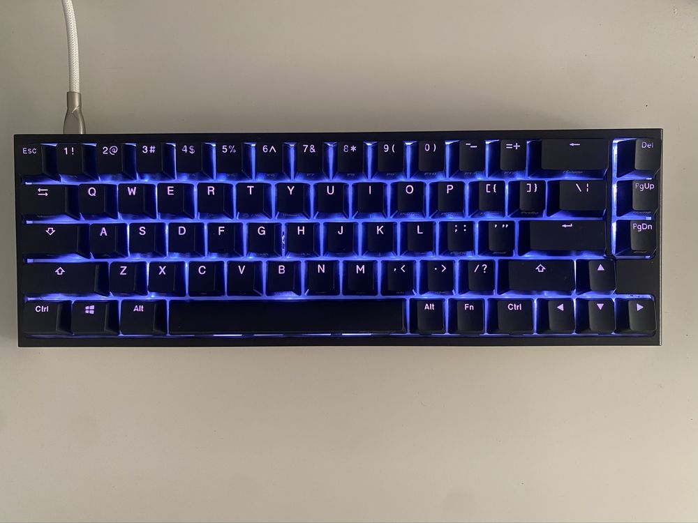 Механична Клавиатура Ducky One 2 SF RGB CHERRY MX BLUE Switches
