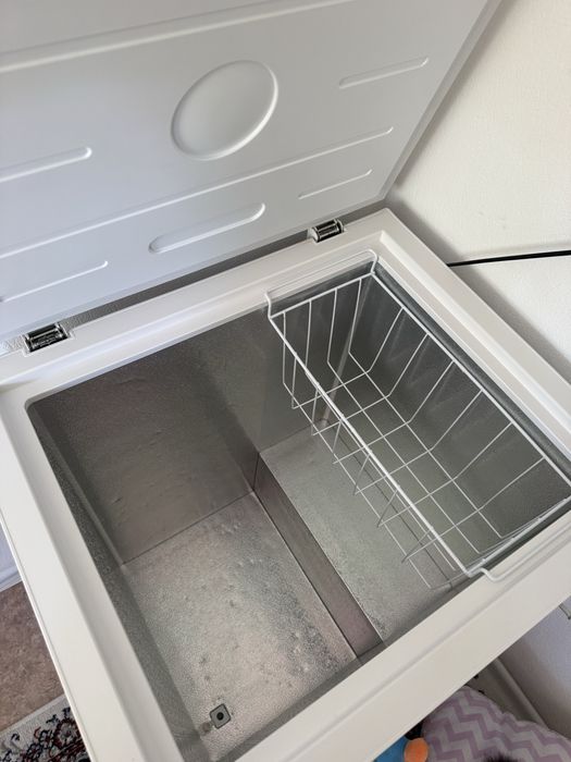 Продам морозильную камеру
