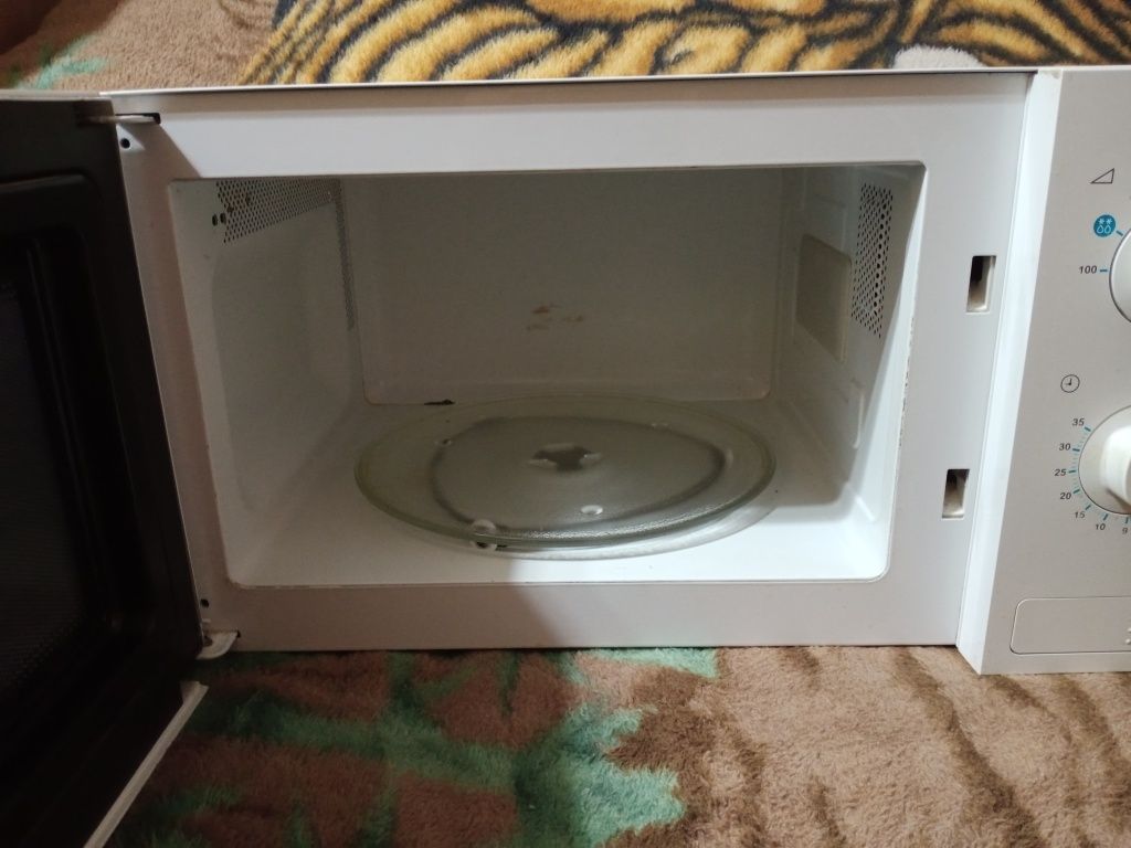 Микроволновая печь