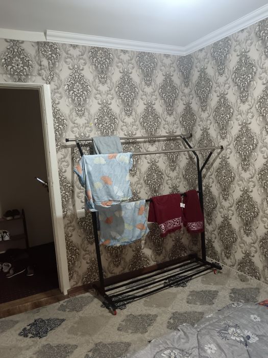 Chilonzor 23 kvartalda joylashgan 2 xonali kvga 4 ta qiz olinadi