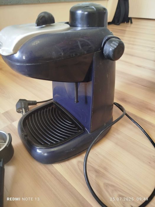 Продам кофеварку