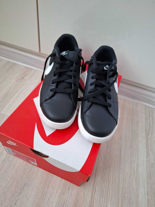 Черни кожени маратонки Nike