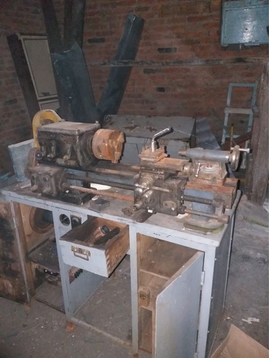 Продам токарный станок школьный