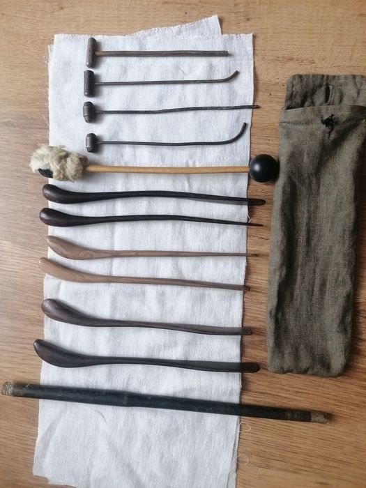 Instrumente muzicale ciocanele betisoare toba tambal timpan xilofon