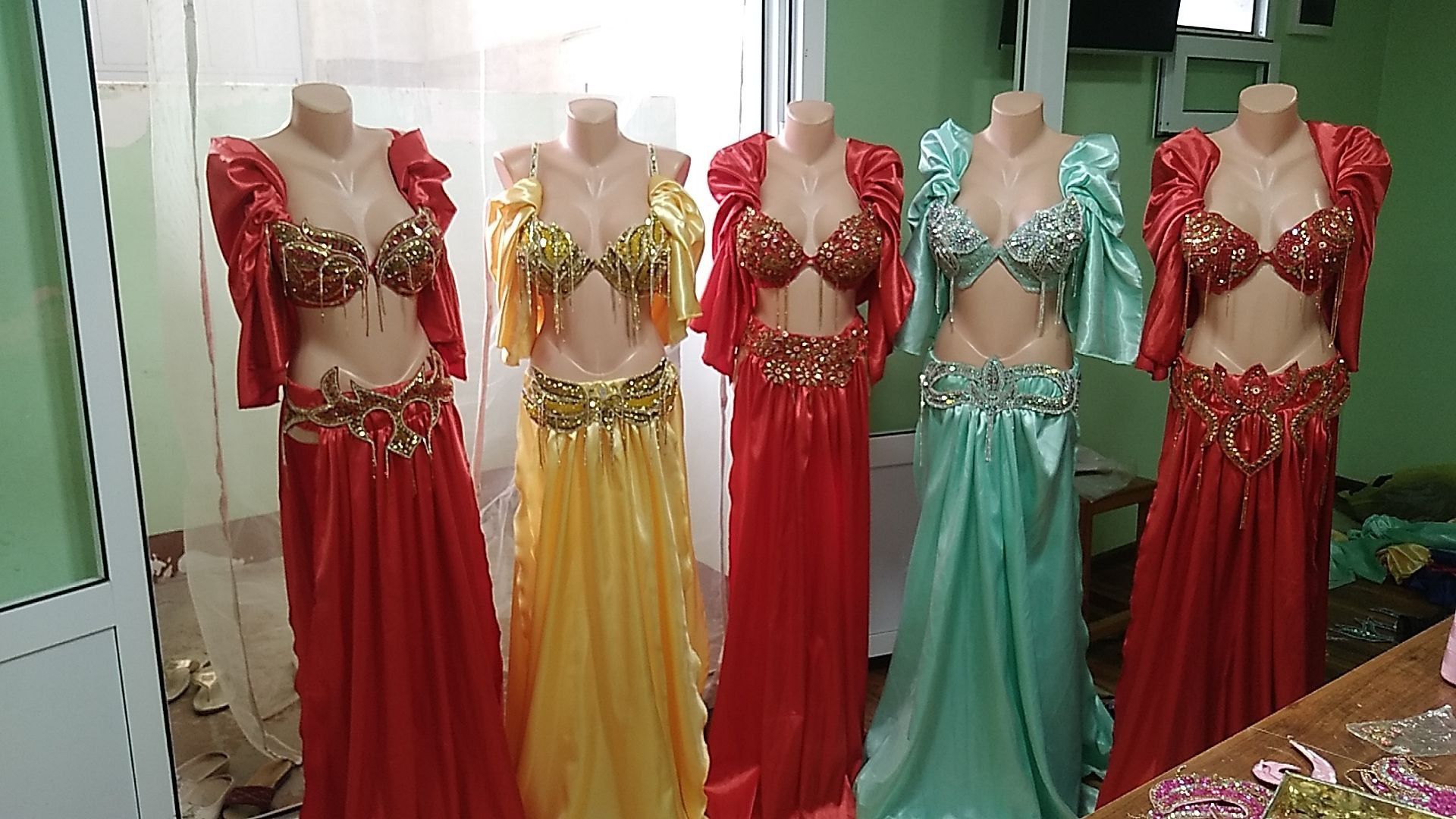 Arabcha raqs kiyim
