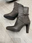 Botine  din piele marimea 37