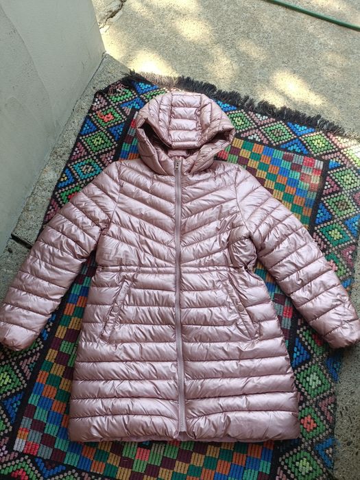 Vând geaca Zara  fete