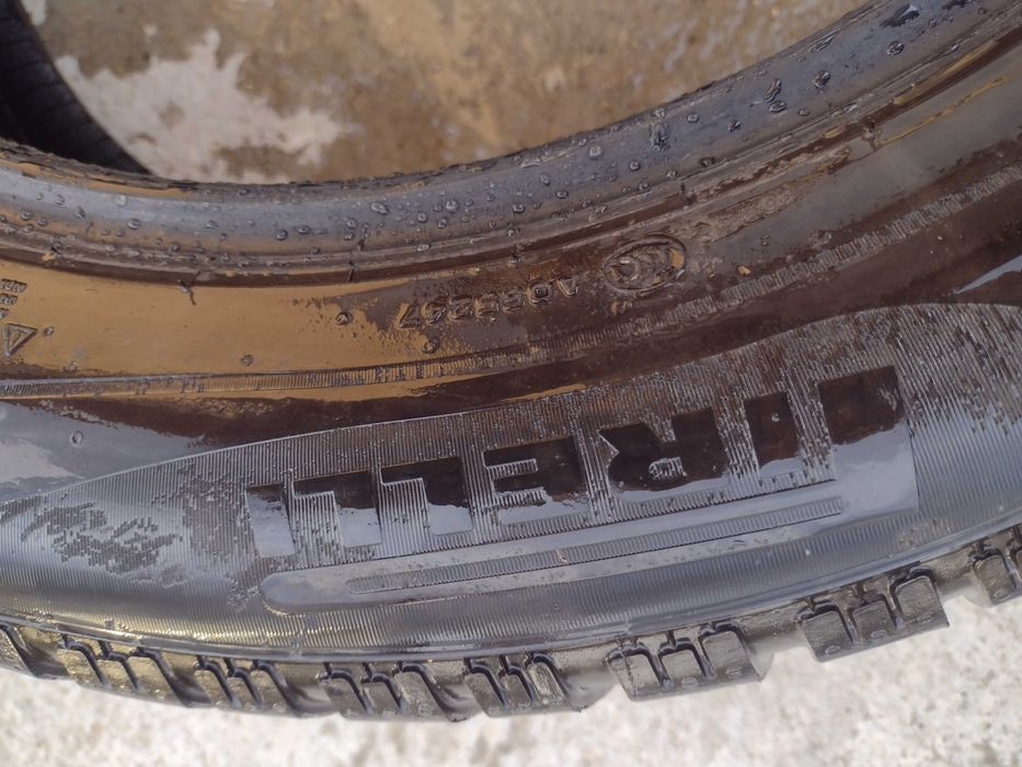 Зимни гуми Pireli. 235/55/18.