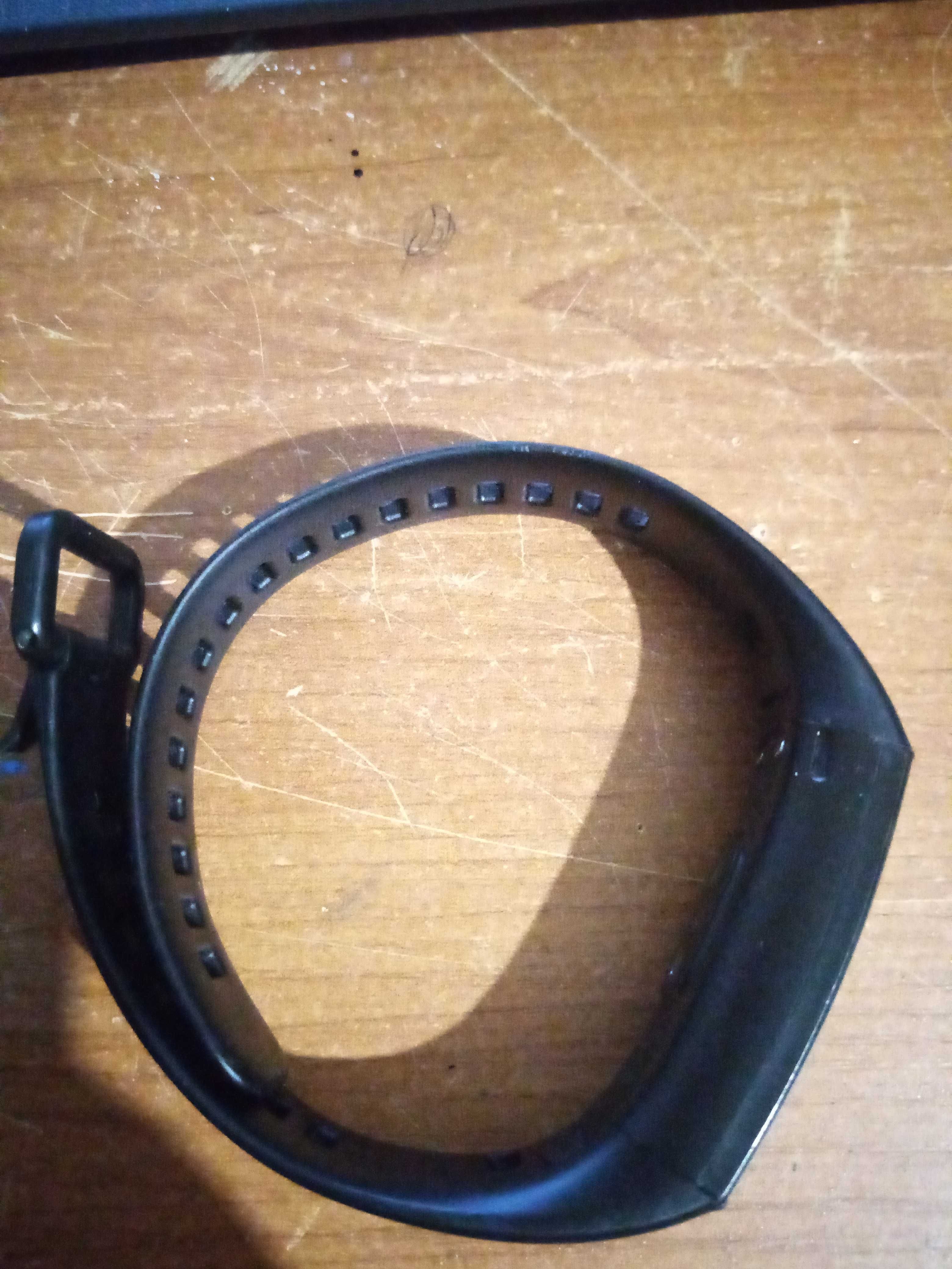 Продам Mi band 5