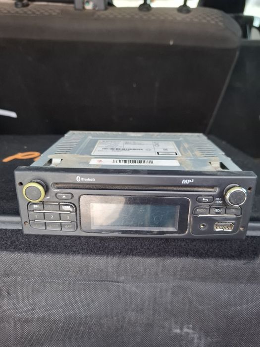 Магнитафон лада ларгус