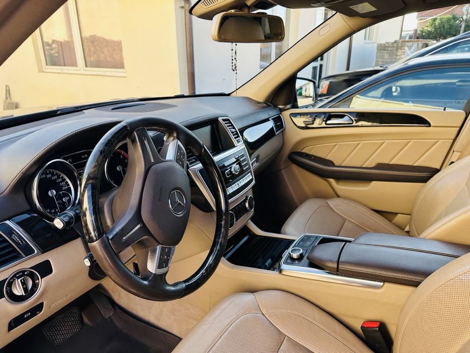 Vānd sau Schimb Mercedes Benz GL 350