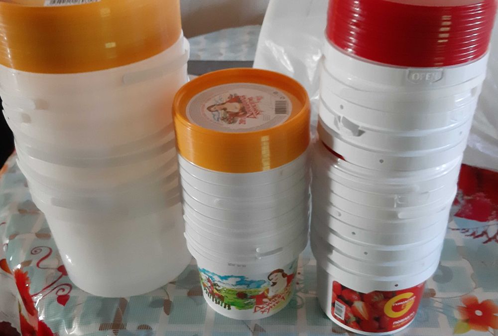 Продам вёдра от сметаны,повидлы б/у 0,7 гр-60 тг;1литр-80тг;2,5л-120 т