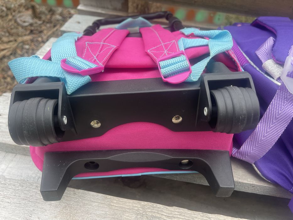 Детски ранички на колелца