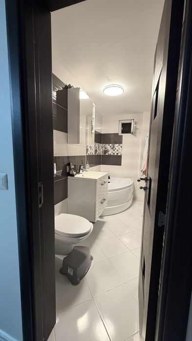 Vand apartament 2 camere, Proprietar, 60 mp utili, Longinescu