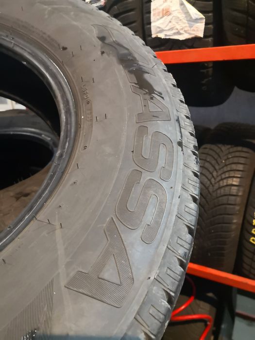 215 75 16 C 16 цола гуми за бус лекотоварни гуми за бус lassa