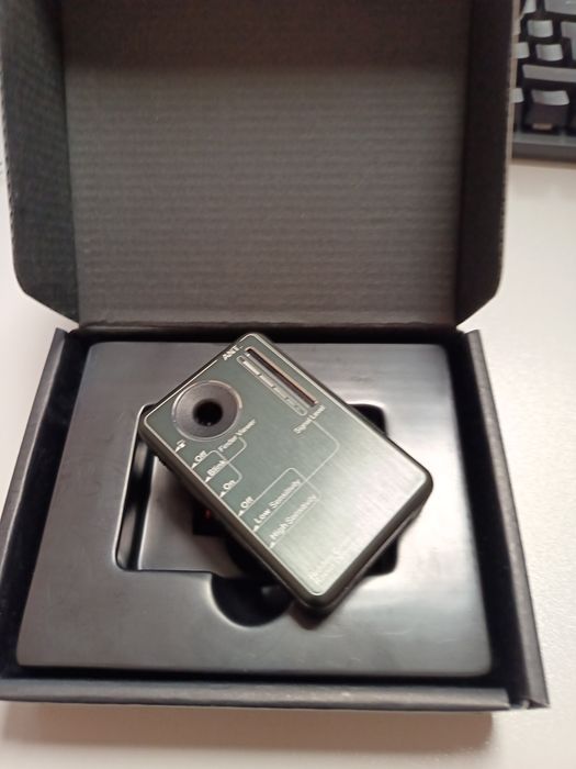 Детектор на RF подслушватели и обективи на скрити камери LAWMATE RD-10