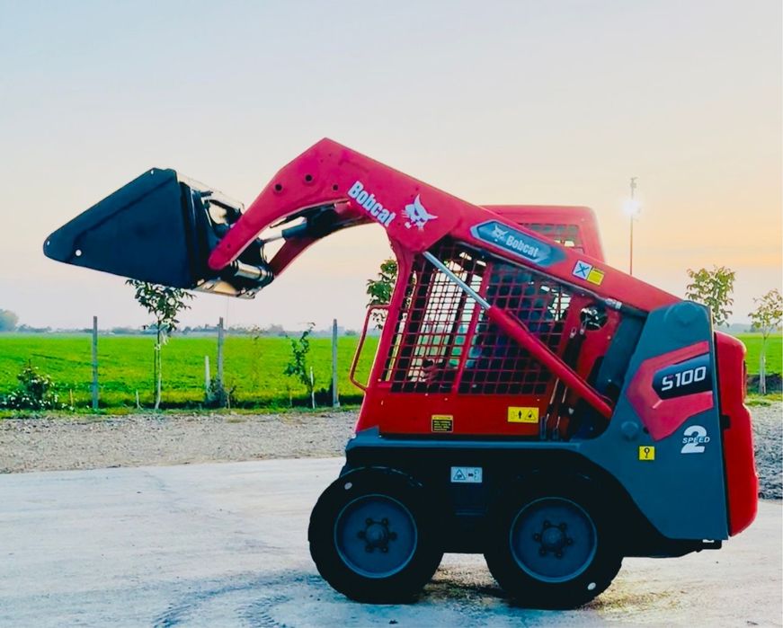 Miniexcavator/miniincarcator bobcat/motor kubota/an2016