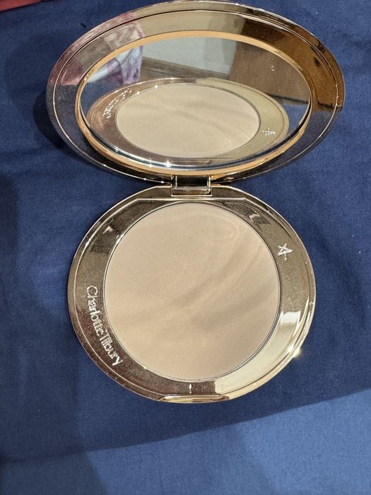Charlotte tilbury бронзер