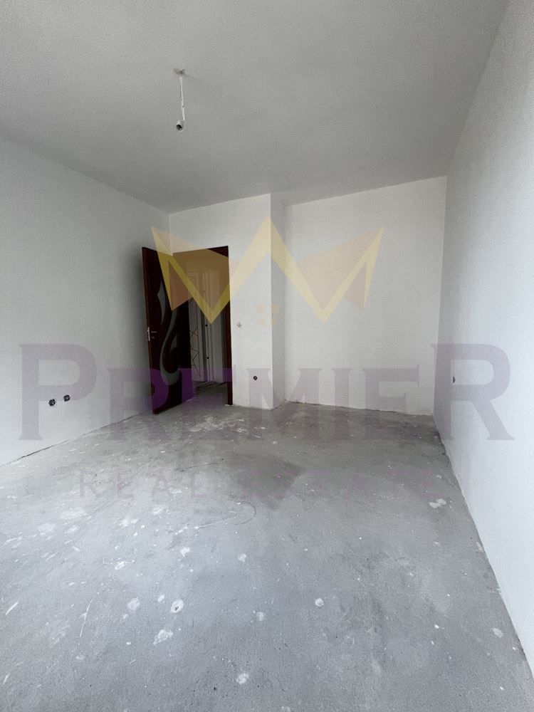Продава се Двустаен апартамент в Варна, Виница - 75 кв.м за 1447 €/кв.м - Снимка #5
