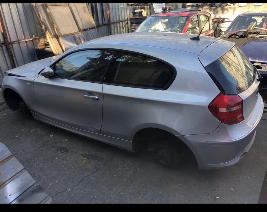 Amortizoare cu arcuri fata complete stânga dreapta E81,E87 an 2009