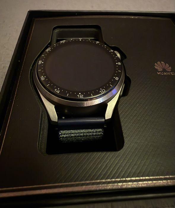 Смарт часовник Huawei watch 3 pro