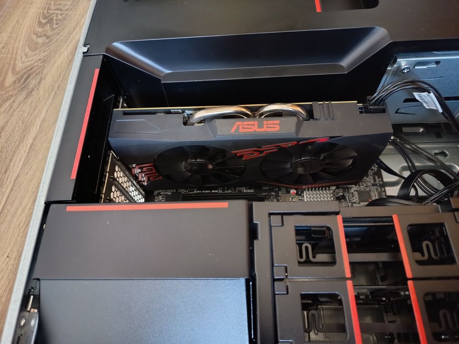 placa video asus RX 470 4 GB DDR5