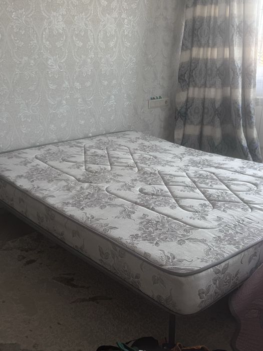 Продам спальный гарниту